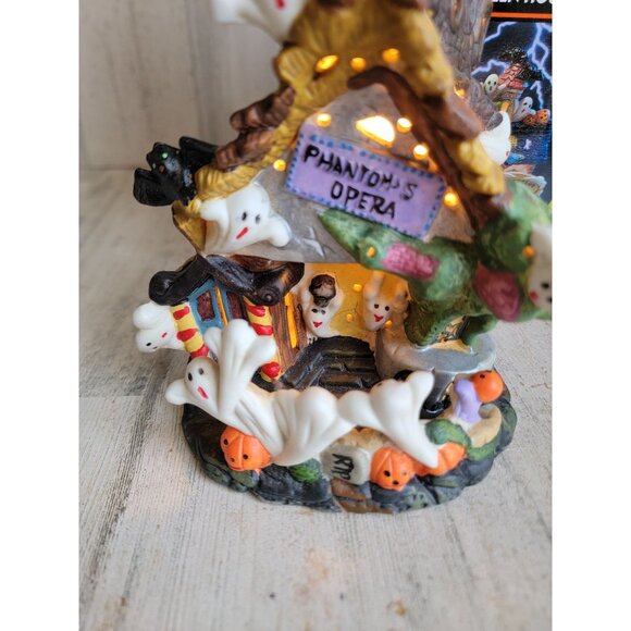 Spooky hollow phantoms opera Halloween vintage ceramic village - Picture 2 of 11